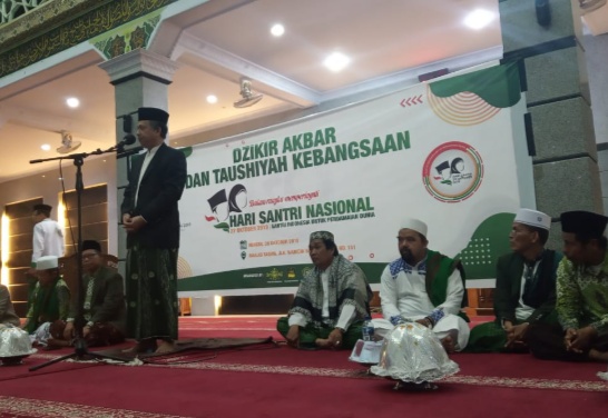 Wakil Rektor UIN Alauddin Makassar, Dr Kamaluddin Abunawas Tausiah Kebangsaan di Masjid Taqwa, Makassar, Minggu, 20 Oktober 2019. (Foto: Istimewa/zonatimes.com)