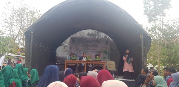 Dekan FTK UIN Alauddin Makassar Dr Marjuni saat membuka acara Kebyar Tarbiyah 2019 (Foto: Mr/zonatimes.com)