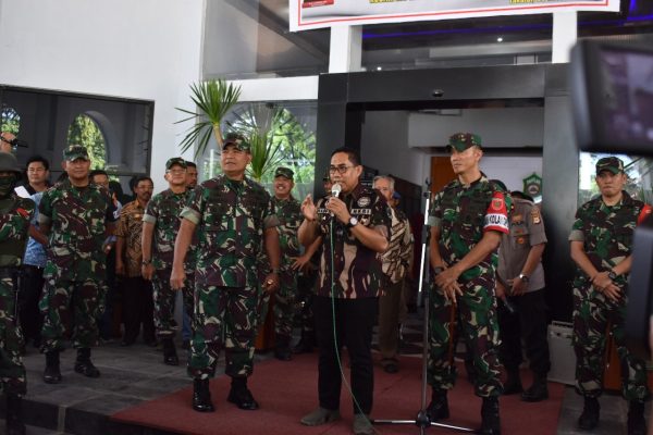 Wabup Takalar apresiasi Kodam Hasanuddin (Foto: Jaya/zonatimes.com)