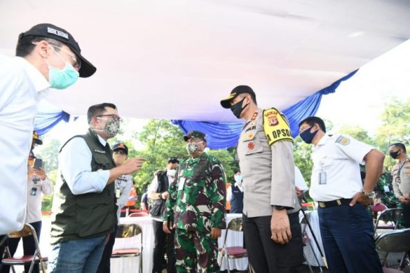 Ridwan Kamil tinjau pelaksanaan PSBB Kota Bogor