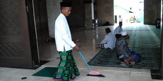 Ilustrasi Marbot Masjid (Foto Merdeka)