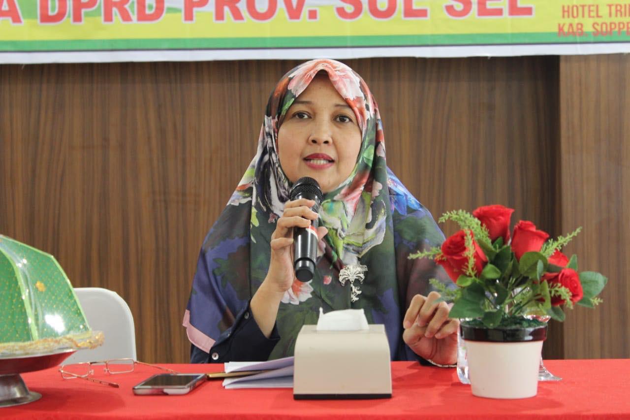 Anggota DPRD Sulsel, Andi Nurhidayati Zainuddin (Foto:Rahman/zonatimes.com)