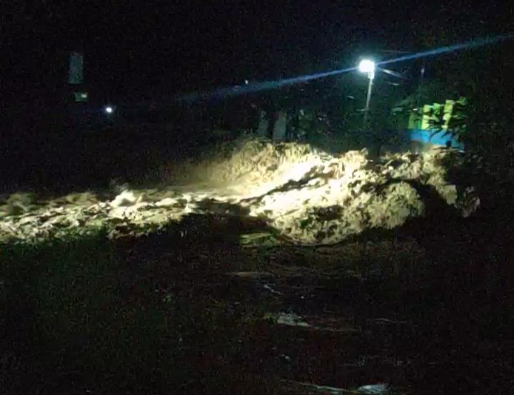 Banjir bandang susulan terjang Kota Masamba, Kabupaten Luwu Utara, Sulawesi Selatan, sekitar pukul 21: 00 Wita, Senin (13/7/2020).