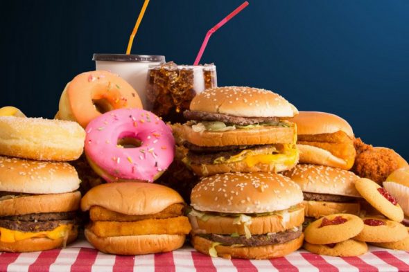 Dampak negatif mengonsumsi junk food