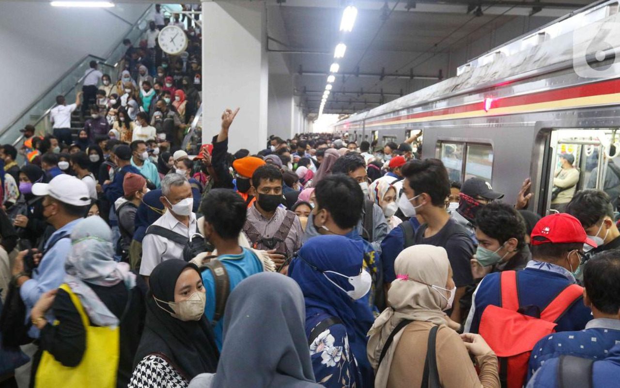 Stasiun Manggarai: Stasiun Tersibuk di Indonesia