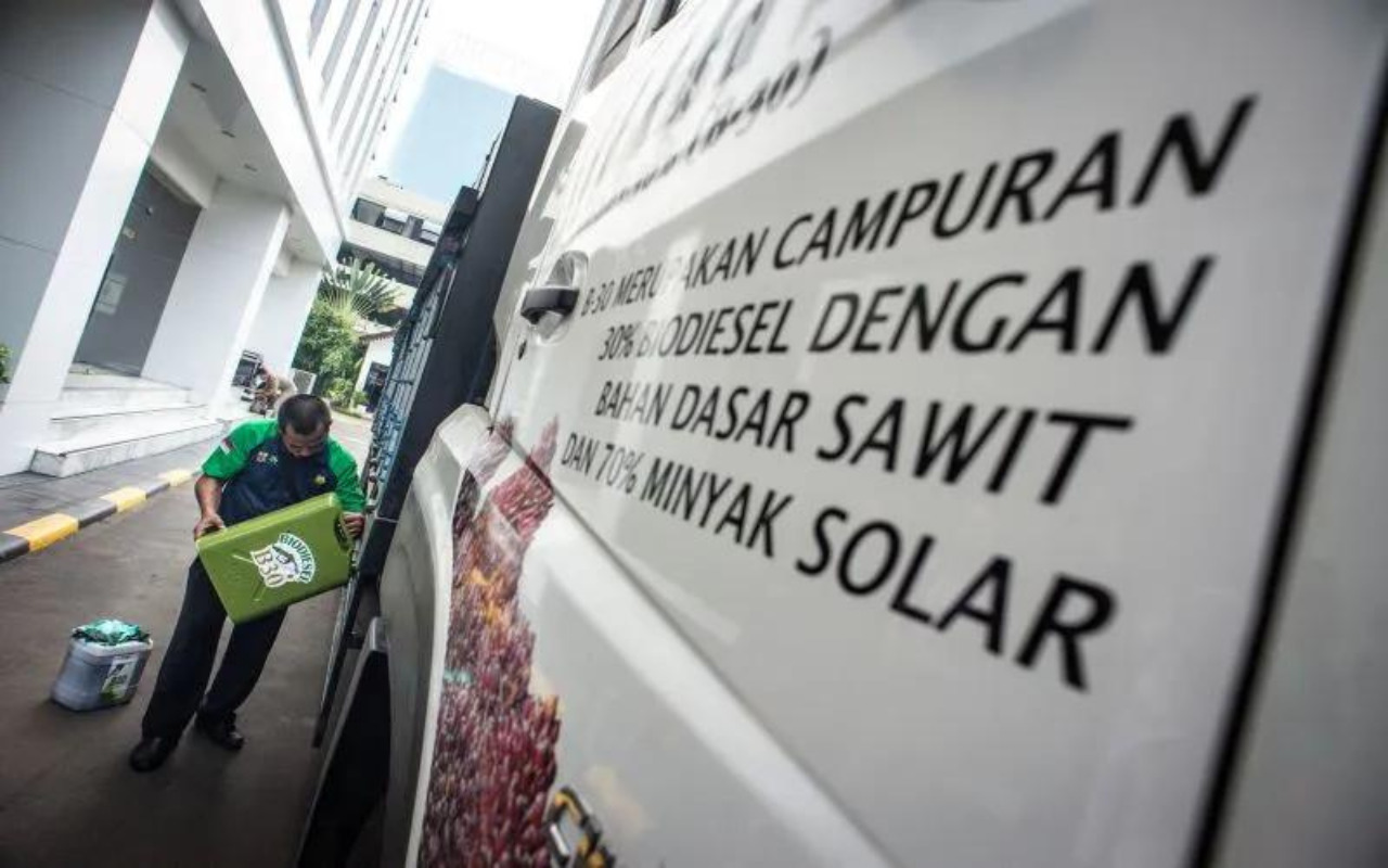 Garuda Indonesia Sukses Uji Coba Bahan Bakar Kepala Sawit