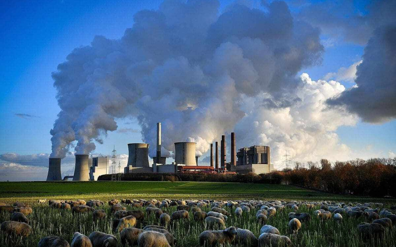 Mengapa Kita Harus Menghemat Bahan Bakar Fosil dan Gas Bumi